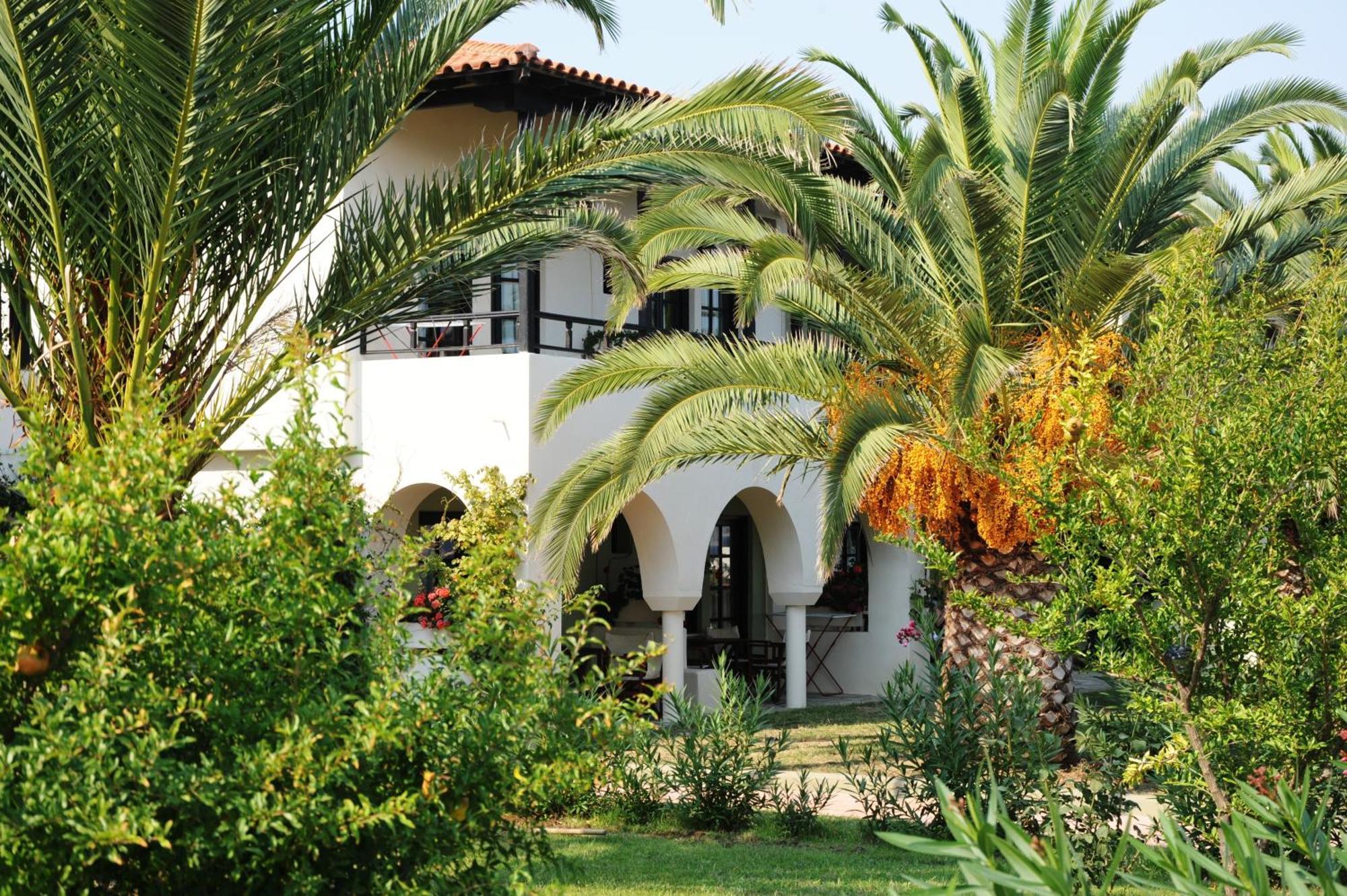 Assa Maris Beach Hotel Pyrgadikia Buitenkant foto